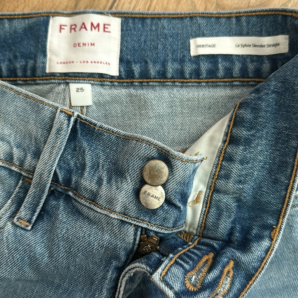 Frame Jeans - Picture 3 of 5